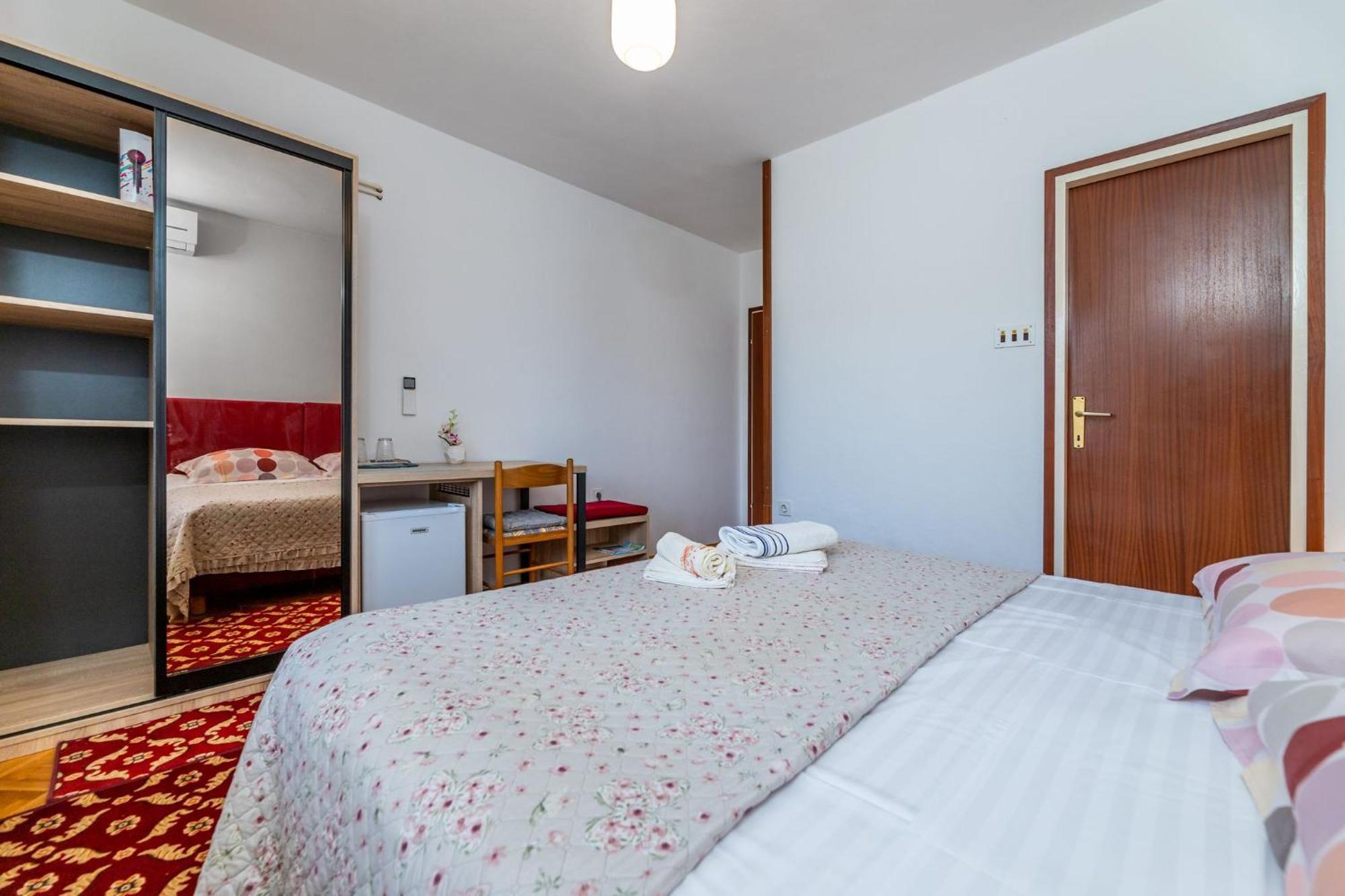 Rooms Sale Marija Башка Экстерьер фото